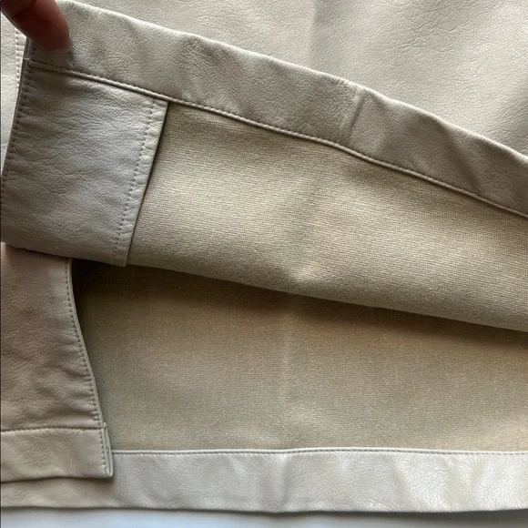 ASOS Design Faux Leather Short Sleeve Boxy Shirt - Beige / Stone - Picture 9 of 10